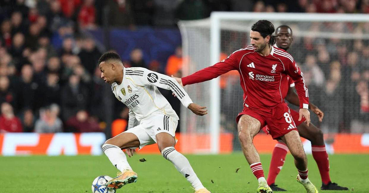 利物浦主帅斯洛特赞队员出色表现